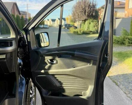 Чорний Рено Трафік, об'ємом двигуна 2 л та пробігом 85 тис. км за 42300 $, фото 62 на Automoto.ua