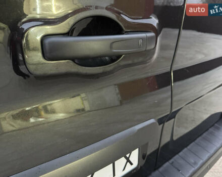 Черный Рено Трафик, объемом двигателя 2 л и пробегом 176 тыс. км за 30500 $, фото 19 на Automoto.ua