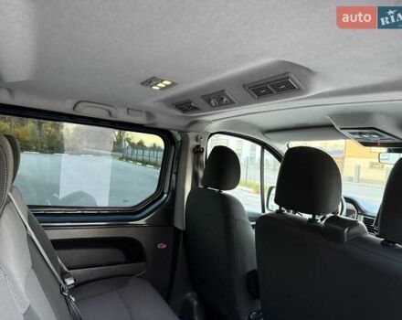 Черный Рено Трафик, объемом двигателя 2 л и пробегом 124 тыс. км за 28450 $, фото 35 на Automoto.ua