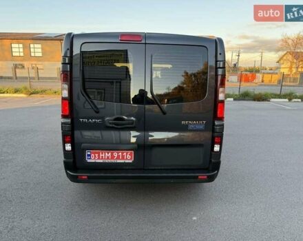 Черный Рено Трафик, объемом двигателя 2 л и пробегом 124 тыс. км за 28450 $, фото 4 на Automoto.ua
