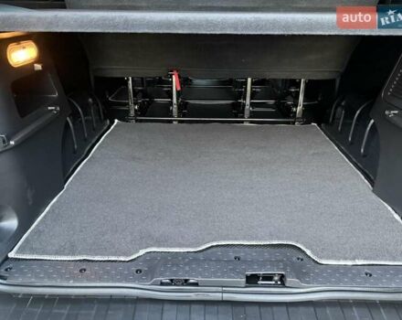 Черный Рено Трафик, объемом двигателя 2 л и пробегом 124 тыс. км за 28450 $, фото 43 на Automoto.ua