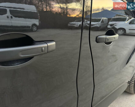 Черный Рено Трафик, объемом двигателя 2 л и пробегом 176 тыс. км за 30500 $, фото 20 на Automoto.ua