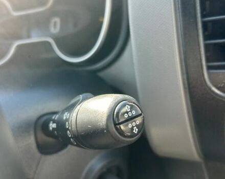 Черный Рено Трафик, объемом двигателя 1.6 л и пробегом 170 тыс. км за 15500 $, фото 6 на Automoto.ua