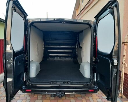 Чорний Рено Трафік, об'ємом двигуна 2 л та пробігом 228 тис. км за 11590 $, фото 6 на Automoto.ua