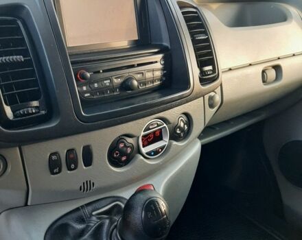 Чорний Рено Трафік, об'ємом двигуна 2 л та пробігом 228 тис. км за 11590 $, фото 7 на Automoto.ua