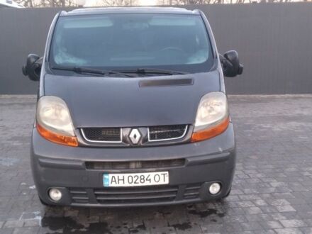 Черный Рено Трафик, объемом двигателя 1.9 л и пробегом 320 тыс. км за 6200 $, фото 1 на Automoto.ua