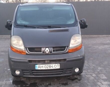 Черный Рено Трафик, объемом двигателя 1.9 л и пробегом 320 тыс. км за 6200 $, фото 1 на Automoto.ua