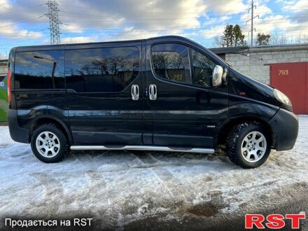 Черный Рено Трафик, объемом двигателя 1.9 л и пробегом 390 тыс. км за 7500 $, фото 1 на Automoto.ua