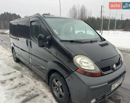 Черный Рено Трафик, объемом двигателя 2.46 л и пробегом 373 тыс. км за 5750 $, фото 1 на Automoto.ua