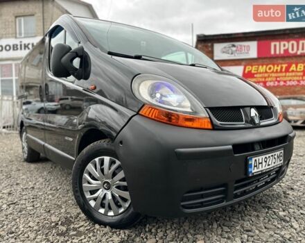Черный Рено Трафик, объемом двигателя 1.9 л и пробегом 341 тыс. км за 8800 $, фото 1 на Automoto.ua