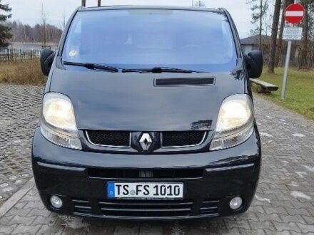 Черный Рено Трафик, объемом двигателя 1.9 л и пробегом 190 тыс. км за 6800 $, фото 1 на Automoto.ua