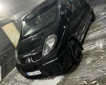 Черный Рено Трафик, объемом двигателя 2.46 л и пробегом 444 тыс. км за 11100 $, фото 1 на Automoto.ua