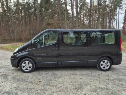 Черный Рено Трафик, объемом двигателя 1.9 л и пробегом 232 тыс. км за 2700 $, фото 1 на Automoto.ua