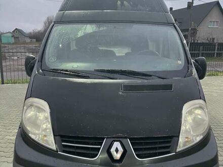 Черный Рено Трафик, объемом двигателя 2.5 л и пробегом 434 тыс. км за 6700 $, фото 1 на Automoto.ua