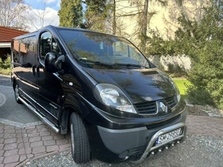 Черный Рено Трафик, объемом двигателя 2.5 л и пробегом 347 тыс. км за 6900 $, фото 1 на Automoto.ua