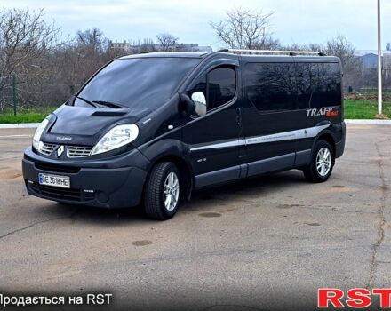 Черный Рено Трафик, объемом двигателя 2 л и пробегом 310 тыс. км за 9350 $, фото 1 на Automoto.ua