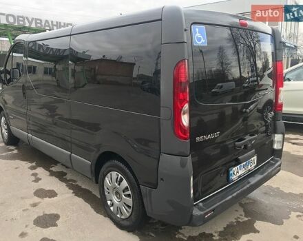 Черный Рено Трафик, объемом двигателя 2 л и пробегом 298 тыс. км за 10000 $, фото 1 на Automoto.ua