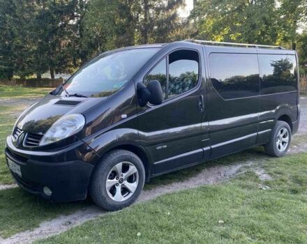 Черный Рено Трафик, объемом двигателя 2 л и пробегом 360 тыс. км за 9700 $, фото 1 на Automoto.ua