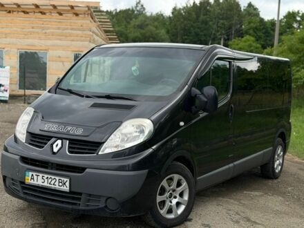 Черный Рено Трафик, объемом двигателя 2 л и пробегом 370 тыс. км за 12200 $, фото 1 на Automoto.ua