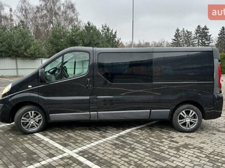 Черный Рено Трафик, объемом двигателя 2 л и пробегом 276 тыс. км за 12800 $, фото 1 на Automoto.ua