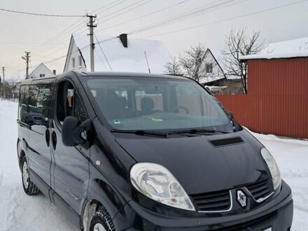 Черный Рено Трафик, объемом двигателя 2 л и пробегом 215 тыс. км за 13000 $, фото 1 на Automoto.ua