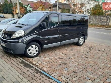 Черный Рено Трафик, объемом двигателя 2 л и пробегом 176 тыс. км за 15999 $, фото 1 на Automoto.ua
