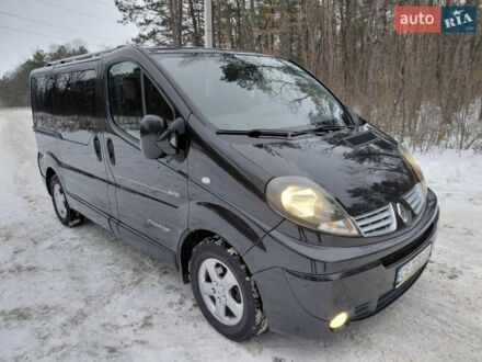 Черный Рено Трафик, объемом двигателя 2 л и пробегом 243 тыс. км за 17900 $, фото 1 на Automoto.ua