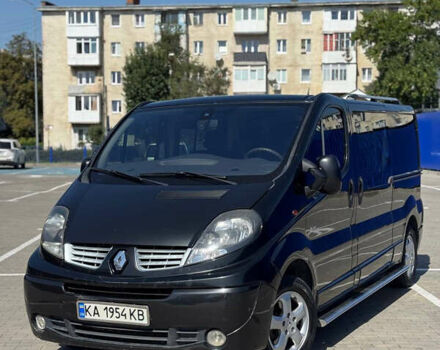 Чорний Рено Трафік, об'ємом двигуна 2 л та пробігом 300 тис. км за 14300 $, фото 1 на Automoto.ua