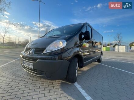 Черный Рено Трафик, объемом двигателя 2 л и пробегом 217 тыс. км за 15800 $, фото 1 на Automoto.ua