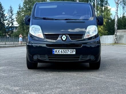 Чорний Рено Трафік, об'ємом двигуна 2 л та пробігом 250 тис. км за 12000 $, фото 1 на Automoto.ua