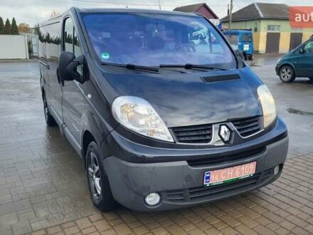 Черный Рено Трафик, объемом двигателя 2 л и пробегом 320 тыс. км за 13500 $, фото 1 на Automoto.ua