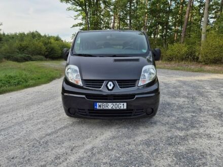 Черный Рено Трафик, объемом двигателя 2 л и пробегом 231 тыс. км за 8300 $, фото 1 на Automoto.ua