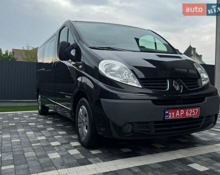 Черный Рено Трафик, объемом двигателя 0 л и пробегом 265 тыс. км за 15800 $, фото 1 на Automoto.ua