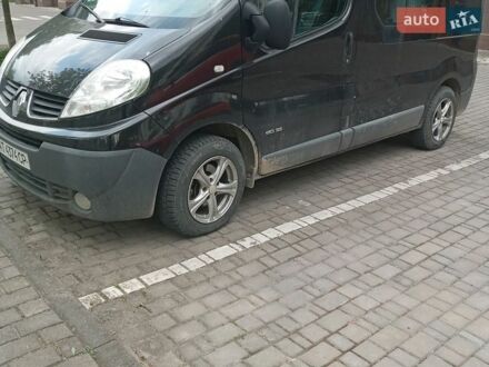 Черный Рено Трафик, объемом двигателя 2 л и пробегом 250 тыс. км за 11600 $, фото 1 на Automoto.ua