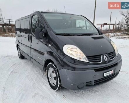 Чорний Рено Трафік, об'ємом двигуна 2 л та пробігом 268 тис. км за 13800 $, фото 1 на Automoto.ua
