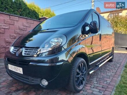 Черный Рено Трафик, объемом двигателя 2 л и пробегом 195 тыс. км за 16900 $, фото 1 на Automoto.ua