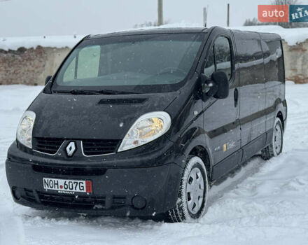 Чорний Рено Трафік, об'ємом двигуна 2 л та пробігом 255 тис. км за 13500 $, фото 1 на Automoto.ua