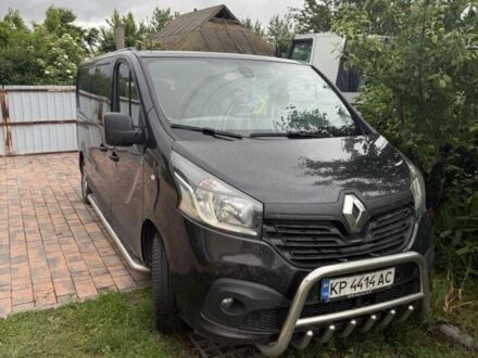 Черный Рено Трафик, объемом двигателя 1.6 л и пробегом 340 тыс. км за 15000 $, фото 1 на Automoto.ua