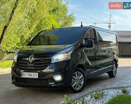 Черный Рено Трафик, объемом двигателя 1.6 л и пробегом 214 тыс. км за 17800 $, фото 1 на Automoto.ua