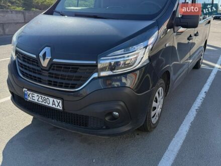 Черный Рено Трафик, объемом двигателя 2 л и пробегом 280 тыс. км за 20000 $, фото 1 на Automoto.ua