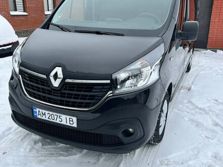 Черный Рено Трафик, объемом двигателя 2 л и пробегом 167 тыс. км за 21999 $, фото 1 на Automoto.ua