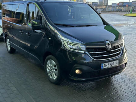 Черный Рено Трафик, объемом двигателя 2 л и пробегом 174 тыс. км за 31400 $, фото 1 на Automoto.ua