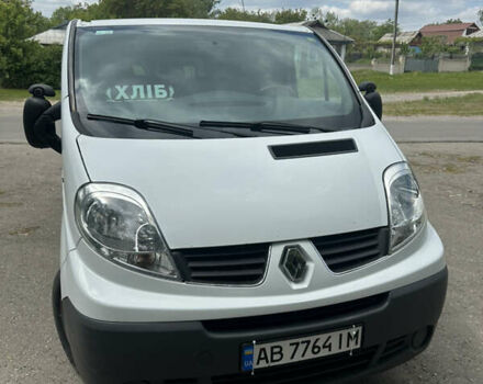 Білий Рено Трафік вант-пас., об'ємом двигуна 2 л та пробігом 270 тис. км за 9500 $, фото 2 на Automoto.ua