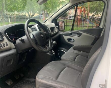 Белый Рено Трафик груз-пасс., объемом двигателя 0 л и пробегом 180 тыс. км за 12600 $, фото 7 на Automoto.ua