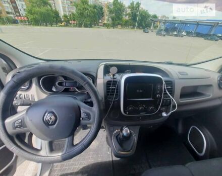 Белый Рено Трафик груз-пасс., объемом двигателя 1.6 л и пробегом 306 тыс. км за 12100 $, фото 8 на Automoto.ua