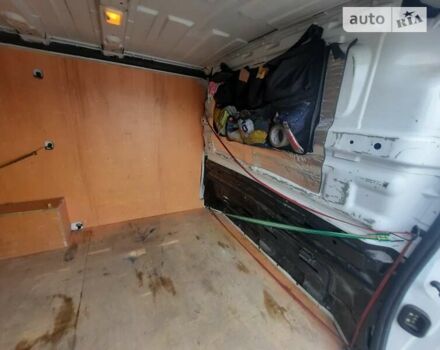 Белый Рено Трафик груз-пасс., объемом двигателя 1.6 л и пробегом 306 тыс. км за 12100 $, фото 16 на Automoto.ua