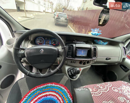 Белый Рено Трафик груз-пасс., объемом двигателя 1.9 л и пробегом 265 тыс. км за 8250 $, фото 12 на Automoto.ua