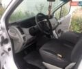 Белый Рено Трафик груз-пасс., объемом двигателя 2 л и пробегом 323 тыс. км за 8000 $, фото 11 на Automoto.ua