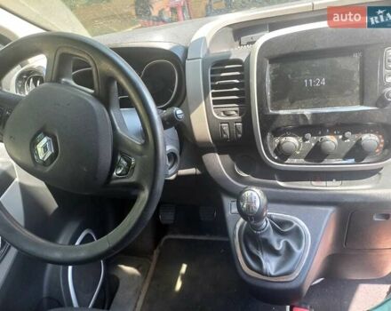 Белый Рено Трафик груз-пасс., объемом двигателя 1.6 л и пробегом 238 тыс. км за 13500 $, фото 5 на Automoto.ua