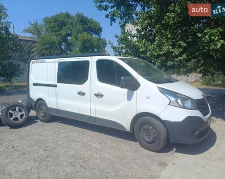Белый Рено Трафик груз-пасс., объемом двигателя 1.6 л и пробегом 238 тыс. км за 13500 $, фото 1 на Automoto.ua